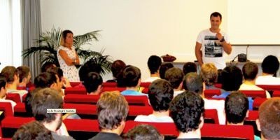 Aitzol Urain: “En el trabajo necesitas desenvolverte en inglés, si no, lo pasas mal.” Aitzol Urain: “En el trabajo necesitas desenvolverte en inglés, si no, lo pasas mal.”